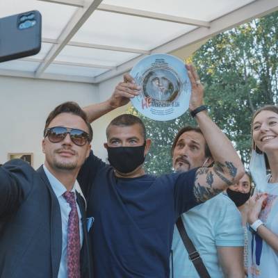 Старт проекту "Непрекрасна леді"